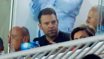 Στέφανος Κασσελάκης: Είδε το Ομόνοια - ΑΕΚ στη Λευκωσία -  Δείτε βίντεο 