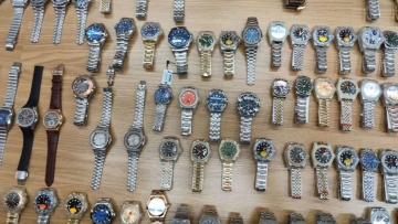 Ελληνική Αστυνομία: Eξαρθρώθηκε εγκληματική οργάνωση που εισήγαγε και διακινούσε προϊόντα «μαϊμού» 