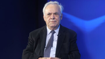 ΣΥΡΙΖΑ: Η φυγή Δραγασάκη πυροδοτεί νέες εξελίξεις και κόντρα των Κασσελίστας με τη «φρουρά Τσίπρα»