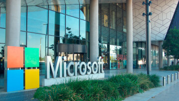 «Έπεσαν» τα συστήματα σε τράπεζες, αεροπορικές και μέσα ενημέρωσης διεθνώς λόγω προβλήματος με τη Microsoft