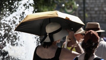 Καιρός: Στη 15η ημέρα καύσωνα με 40άρια σήμερα η χώρα - Μικρή ανάσα από αύριο