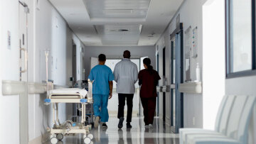 Πόσοι γιατροί θα καλύψουν κενές θέσεις σε νησιά αυτό το καλοκαίρι, τα κίνητρα και οι παροχές