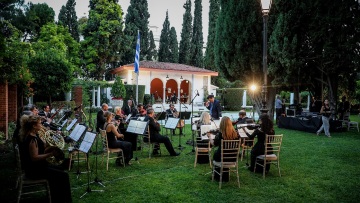 Προεδρικό Μέγαρο: Με 1.000 καλεσμένους η σημερινή δεξίωση για τα 50 χρόνια Αποκατάστασης της Δημοκρατίας