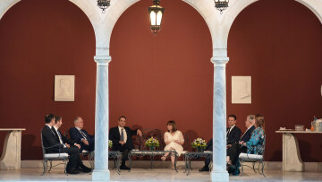 Όλα όσα έγιναν στο Προεδρικό για τα 50 χρόνια από την αποκατάσταση της Δημοκρατίας: Οι διάλογοι, τα μηνύματα, οι καλεσμένοι