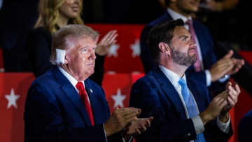 Τραμπ και Βανς θα μιλήσουν στη σημερινή νεκρώσιμη ακολουθία του Κερκ