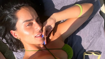 Μαρία Αντωνά: Η selfie της από την παραλία