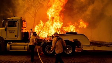 Καλιφόρνια: Η φωτιά καταστρέφει 20.000 στρέμματα την ώρα