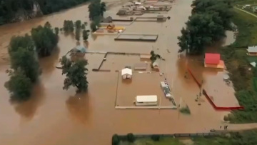 Ρωσία: Απομακρύνονται κάτοικοι από περιοχή των Ουραλίων που απειλείται από πλημμύρες 