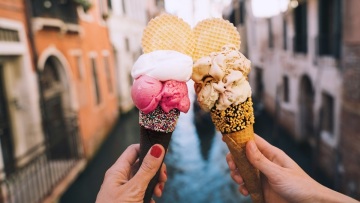 Οι φυλές των παγωτών: εσύ ξέρεις τι διαφορά έχει το παγωτό από το gelato;