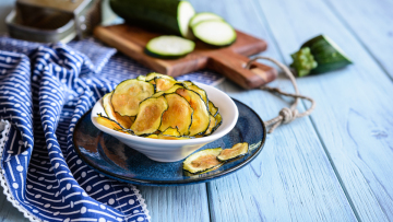 Φριτέζα αέρος: πατάτες, μελιτζάνες και κολοκυθάκια, τραγανά και πεντανόστιμα σε 15 λεπτά