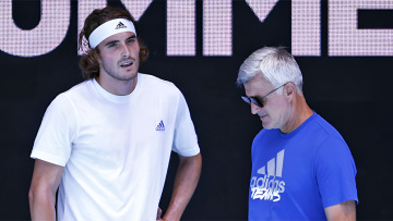 Τσιτσιπάς: Πρώτο trend στα social media για τις βρισιές στον πατέρα του - Δείτε τι του γράφουν