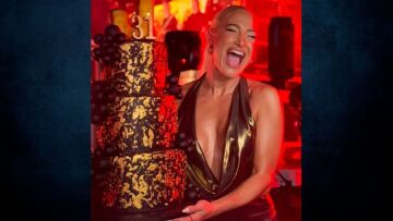 Ιωάννα Τούνη: Έγινε 31 - Η εντυπωσιακή τούρτα και το πάρτι γενεθλίων στον Βέρτη