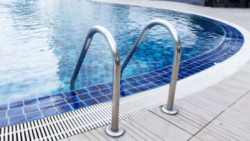 Χαλκιδική: Δεν μας έχουν πει τίποτα από την κατασκήνωση για το πώς πέθανε το παιδί μας, λέει ο πατέρας της 8χρονης