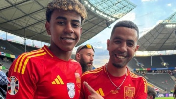 Ισπανία: Μαχαίρωσαν σε καυγά τον πατέρα του Λαμίν Γιαμάλ