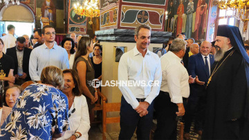 Στα Χανιά για τον Δεκαπενταύγουστο ο Κυριάκος Μητσοτάκης - Παρακολούθησε τη Θεία Λειτουργία