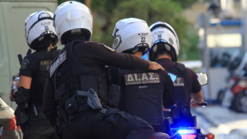 Χαλκιδική: Άγριο επεισόδιο με πυροβολισμούς σε beach bar - Τρεις στο νοσοκομείο, ο ένας σοβαρά τραυματισμένος