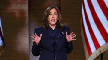 Καμάλα Χάρις: Υπόσχεται να κλείσει συμφωνία για κατάπαυση του πυρός στη Γάζα και να σταθεί «στο πλευρό της Ουκρανίας»