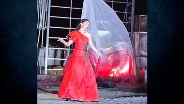 Μαρίνα Σάττι: Εντυπωσίασε στην παράσταση «Ικέτιδες» στην Επίδαυρο - Ανατριχίλα, γράφουν στο Twitter 