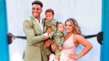 Γιάννης Αντετοκούνμπο: Γάμος ινκόγκνιτο με top celebrities στο Costa Navarino