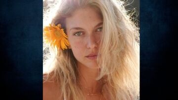 Κλέλια Ανδριολάτου: Φωτογραφίζεται από το Μεγανήσι