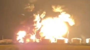 Πυρκαγιά σε δεξαμενές καυσίμων στη Ρωσία εξαιτίας επίθεσης της Ουκρανίας με drones 