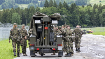 Επιτροπή ζητά να γίνει η Ελβετία «πιο ευέλικτη με την ουδετερότητά της»