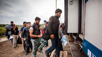 Γερμανία: Απέλασε καταδικασμένους Αφγανούς μετανάστες για πρώτη φορά από το 2021