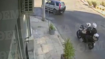 Κερατσίνι: Θέμα χρόνου η σύλληψη των δραστών που πέταξαν το τσαντάκι με τις χειροβομβίδες