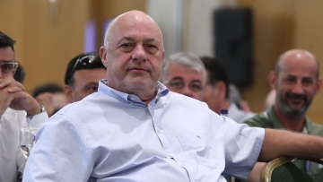 Αχιλλέας Μπέος: Ποιος θα με κρίνει; Ο Τσαλίκης η λουλού; - Τι απάντησε ο τραγουδιστής