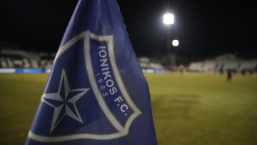 Super League 2: Δεν κατεβαίνει στο πρωτάθλημα ο Ιωνικός, αποχωρεί από το επαγγελματικό ποδόσφαιρο