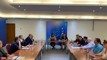 Σε τουρισμό και εστίαση επεκτείνεται τον Σεπτέμβριο η Ψηφιακή Κάρτα Εργασίας