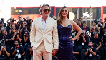 Ντάνιελ Κρεγκ - Ρέιτσελ Βάις: Μονοπώλησαν το ενδιαφέρον στο κόκκινο χαλί του Φεστιβάλ της Βενετίας