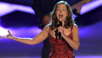 Βίκυ Λέανδρος μετά το εξώδικο του πατέρα της: Είναι μέσα στην καρδιά μου και εκεί θα μείνει