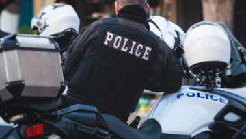 Πώς δρούσε η σπείρα εκβιαστών στη Μύκονο: Χρέωναν με τη σεζόν - Ο «Τόνι», ο υπαρχηγός και οι εισπράκτορες