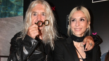 Σοφία Καρβέλα στον πατέρα της: Σε παρακαλώ μην πεθάνεις σύντομα