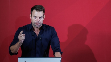 ΣΥΡΙΖΑ: Κλειδωμένη η Κουμουνδούρου μετά την έκπτωση Κασσελάκη 