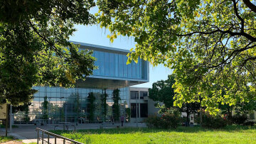 Πανεπιστήμιο της Σορβόννης ετοιμάζει παραρτήματα σε Αθήνα και Πειραιά