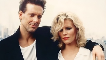 Μίκι Ρουρκ: Αναπολεί τη συνεργασία του με την Κιμ Μπάσιντζερ στην ερωτική ταινία «9½ εβδομάδες»