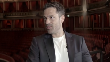 Κωνσταντίνος Αργυρός για την εγκυμοσύνη της συντρόφου του: Δεν με αγχώνει καθόλου η πατρότητα, κάποια στιγμή θα γίνει και γάμος