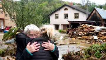 H κακοκαιρία Boris επελαύνει στην Ευρώπη: Τουλάχιστον 7 νεκροί, τεράστιες καταστροφές - Δείτε βίντεο