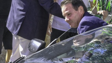 Απόστολος Λύτρας: Στα μπουζούκια μετά την αποφυλάκισή του - Δείτε βίντεο