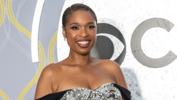 Τζένιφερ Χάντσον: Θα κυκλοφορήσει χριστουγεννιάτικο άλμπουμ