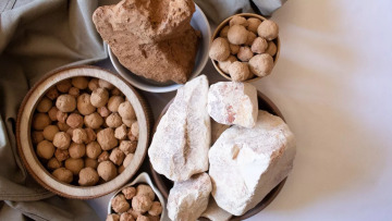 Τρώγεται το χώμα και η βρωμιά; Η νέα παράξενη μόδα του TikTok που διχάζει τους ειδικούς