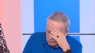 Ανδρέας Μικρούτσικος: Δάκρυσε για τον αδελφό του Θάνο – Δεν μπορούσα να πάω χωρίς εκείνον στη συναυλία, είπε 