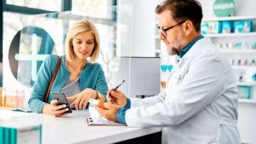 Ηλεκτρονική συνταγογράφηση: Γιατί το ραντάρ του ΕΟΠΥΥ δεν πιάνει αμέσως τους παραβάτες γιατρούς