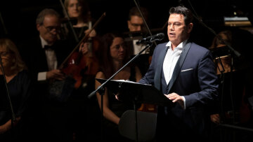 Μάριος Φραγκούλης στο protothema.gr: Έμεινα δύο μήνες στο κρεβάτι μετά το τροχαίο, τώρα όμως είμαι έτοιμος για το Ηρώδειο