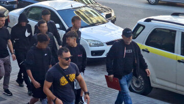 «Τον χτυπούσαν με σίδερο στο κεφάλι» λέει ο πατέρας του 16χρονου που ξυλοκοπήθηκε από ανήλικους στη Θεσσαλονίκη