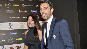 Τζίτζι Μπουφόν: Ντύνεται γαμπρός για δεύτερη φορά - Παντρεύεται στην Τοσκάνη τη δημοσιογράφο Ιλάρια Ντ'Αμίκο