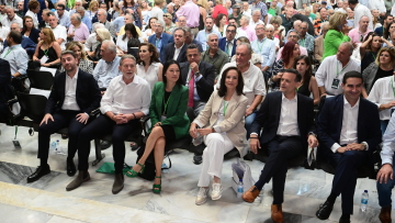 ΠΑΣΟΚ: Ανεβαίνει το θερμόμετρο - Τα γκάλοπ βάζουν στο παιχνίδι Διαμαντοπούλου και Γερουλάνο