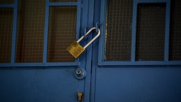 Ηράκλειο: Μαθητής ξυλοκόπησε διευθυντή Γυμνασίου επειδή ενημέρωσε τους γονείς του ότι έκανε κατάληψη